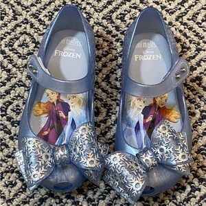 🎉 SOLD ON CP! NWOB! 🎉 Mini Melissa Size 9 Frozen Shoes